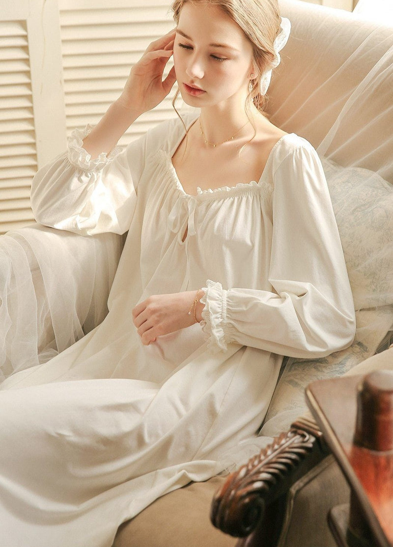 Gardenia Vintage Nightgown Diosa Divina 